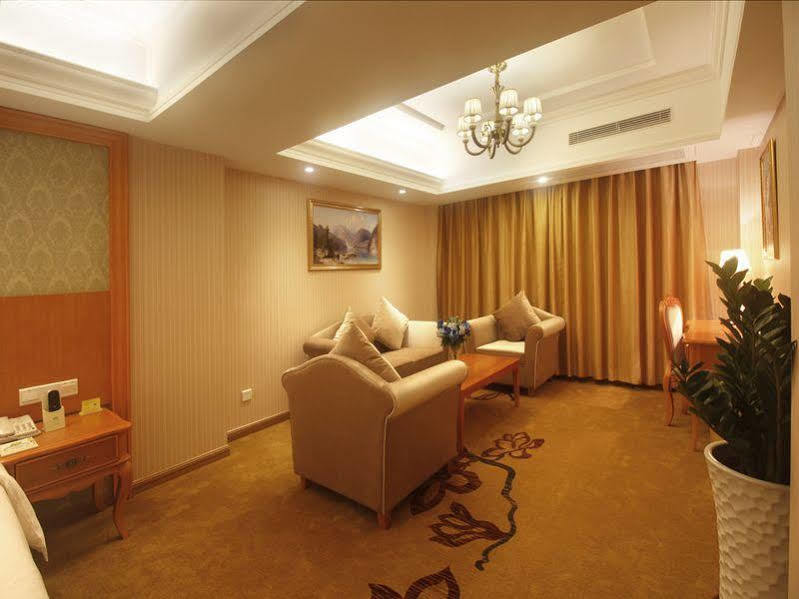 Hanting Express Sanya The First Market Branch Hotel 외부 사진